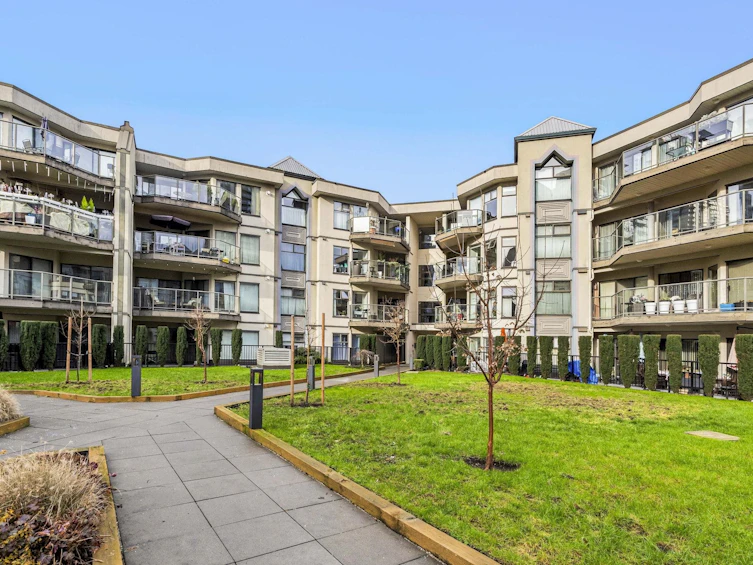 215-2968 Burlington Drive, Coquitlam, BC, V3B 7S6 - 3