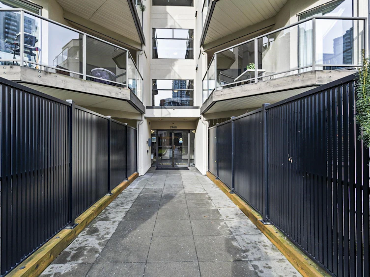 215-2968 Burlington Drive, Coquitlam, BC, V3B 7S6 - 4
