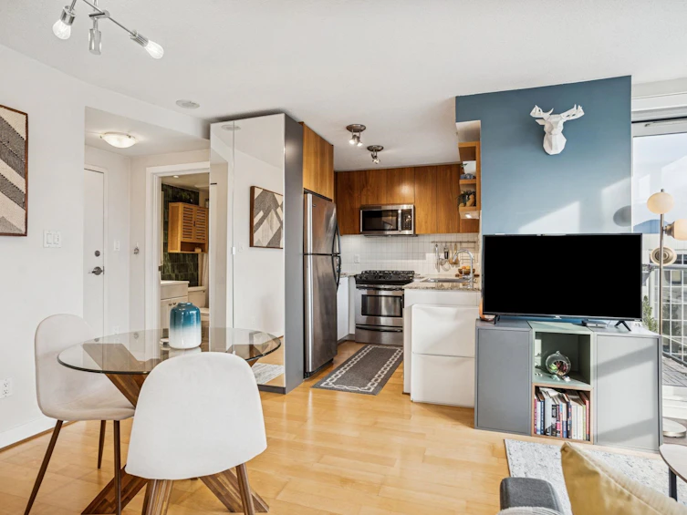 901-1030 W Broadway, Vancouver, BC, V6H 4J5 - 10