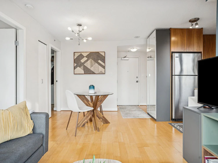 901-1030 W Broadway, Vancouver, BC, V6H 4J5 - 9