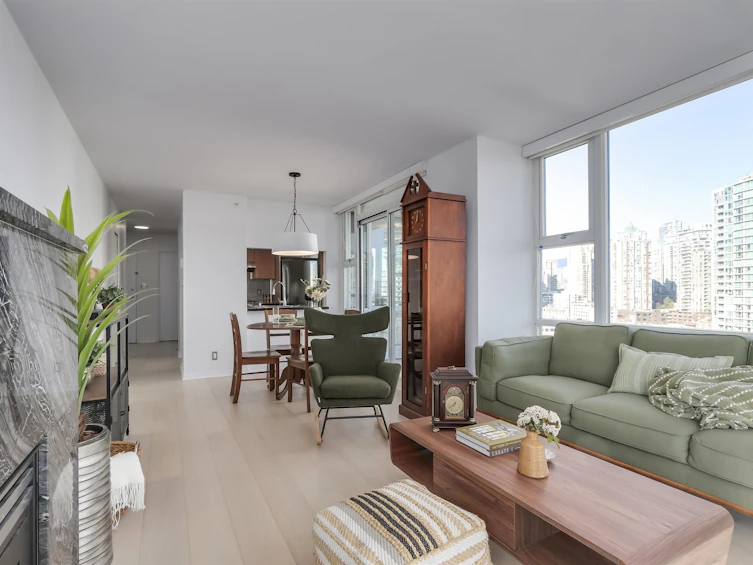 1807-1077 Marinaside Crescent, Vancouver, BC, V6Z 2Z5 - 7
