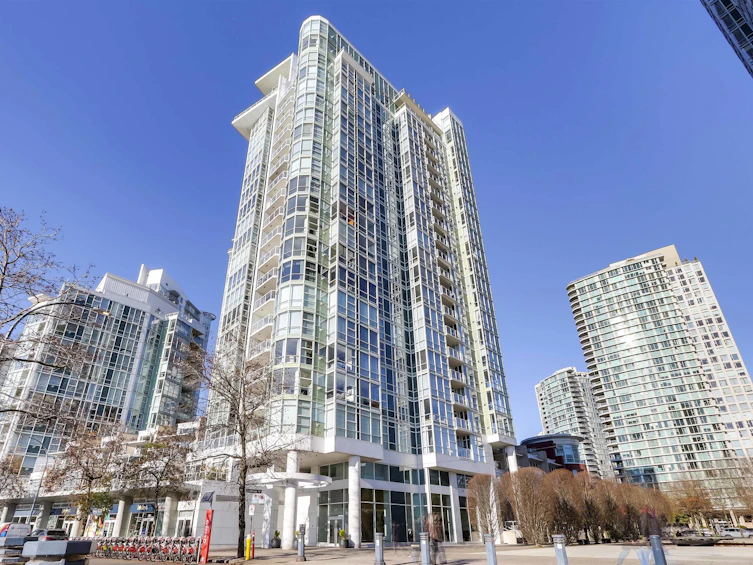 1807-1077 Marinaside Crescent, Vancouver, BC, V6Z 2Z5