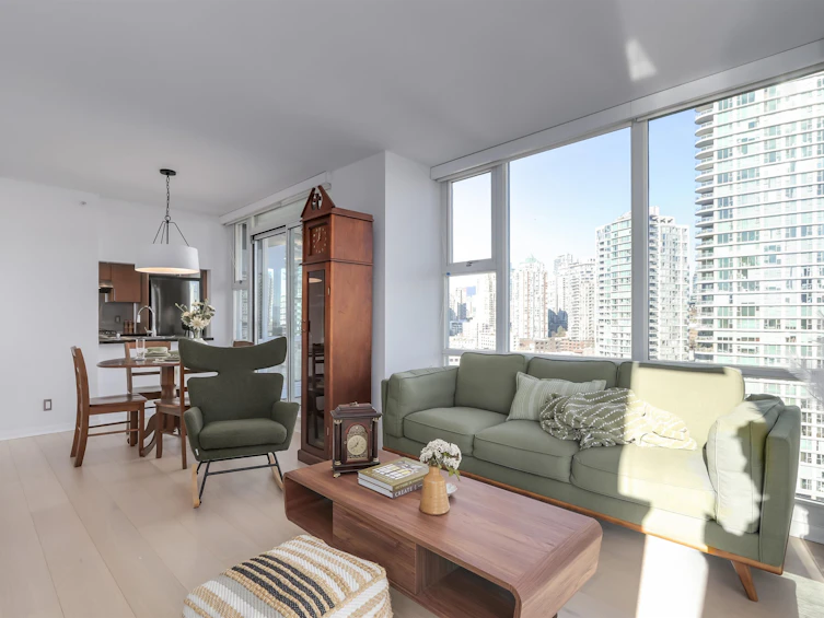 1807-1077 Marinaside Crescent, Vancouver, BC, V6Z 2Z5 - 6