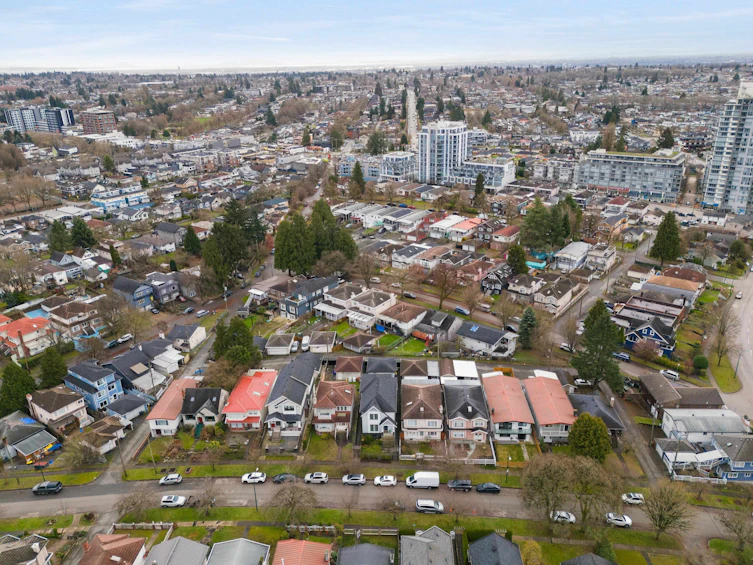 2496 Brock Street, Vancouver, BC, V5R 2R4 - 23