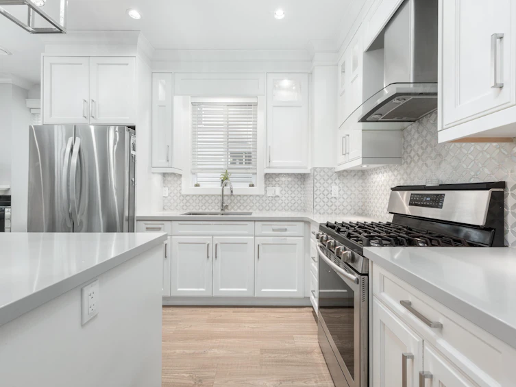 2496 Brock Street, Vancouver, BC, V5R 2R4 - 9