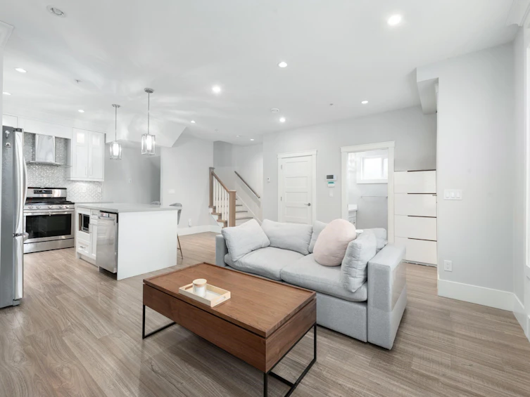 2496 Brock Street, Vancouver, BC, V5R 2R4 - 2