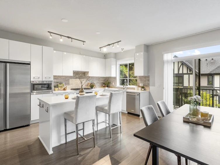 153-3500 Burke Village Promenade, Coquitlam, BC, V3E 0N2 - 6