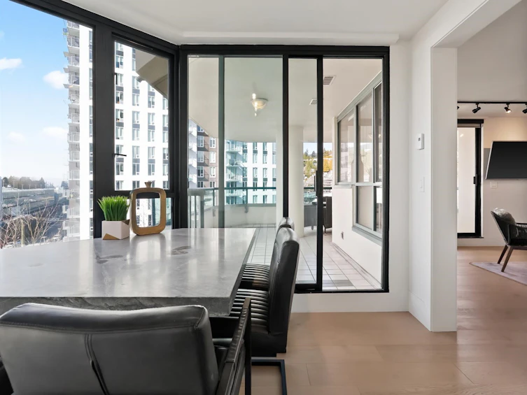 6D-328 Taylor Way, West Vancouver, BC, V7T 2Y4 - 5