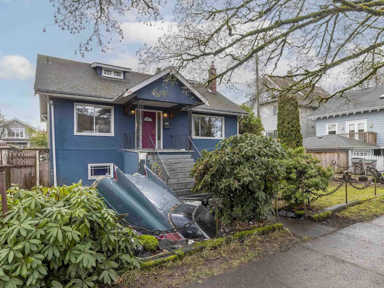 3056 W 6th Avenue, Vancouver, BC, V6K 1X3 - 2