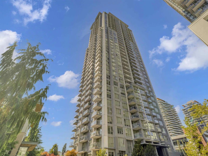 2703 - 13325 102a Avenue, Surrey BC V3T 0J5