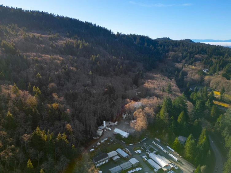 1049 Grafton Road, Bowen Island, BC, V0N 1G2 - 10