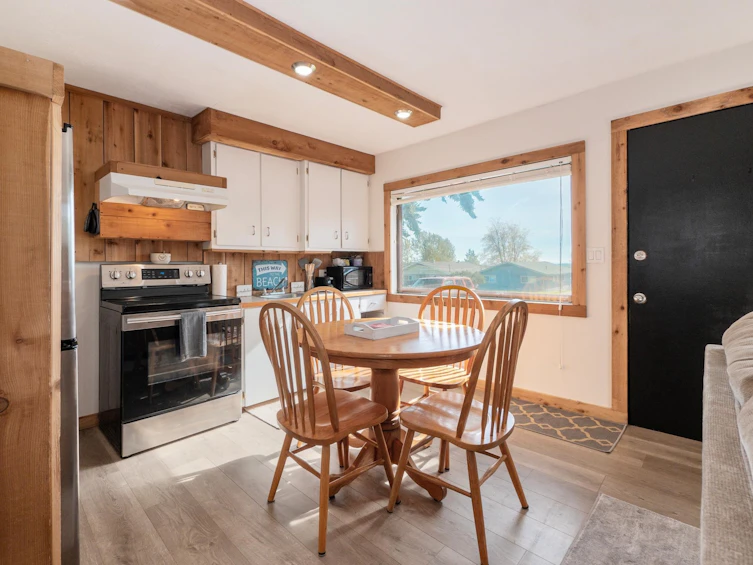 716/718 Hillcrest Road, Gibsons, BC, V0N 1V9 - 11