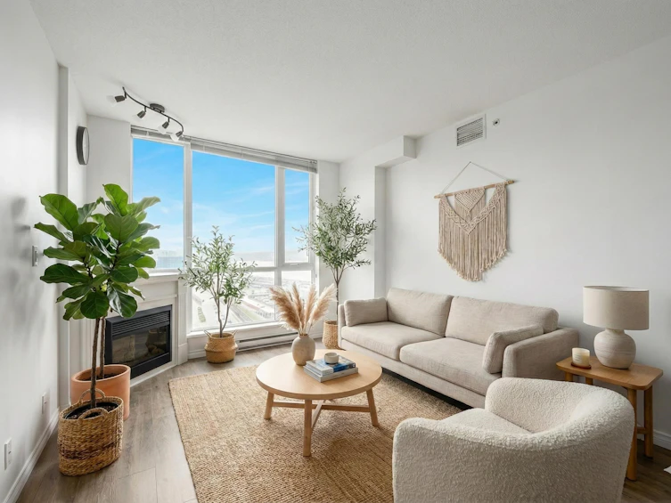 2102-188 E Esplanade Street, North Vancouver, BC, V7L 4Y1 - 2
