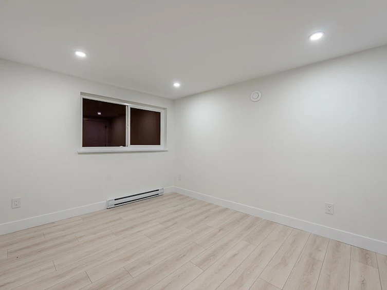 531 Greenway Avenue, North Vancouver, BC, V7N 3C9 - 33