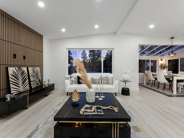 531 Greenway Avenue, North Vancouver, BC, V7N 3C9 - 4