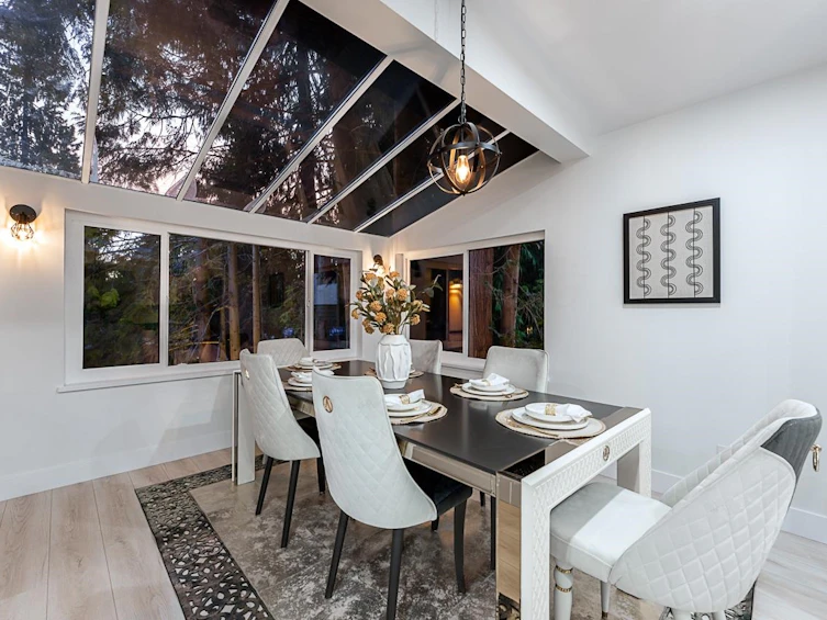 531 Greenway Avenue, North Vancouver, BC, V7N 3C9 - 10