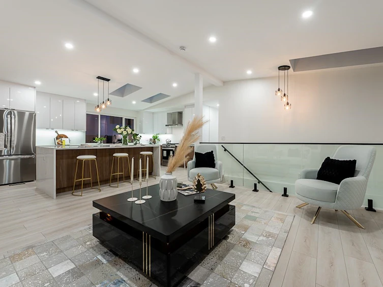 531 Greenway Avenue, North Vancouver, BC, V7N 3C9 - 6