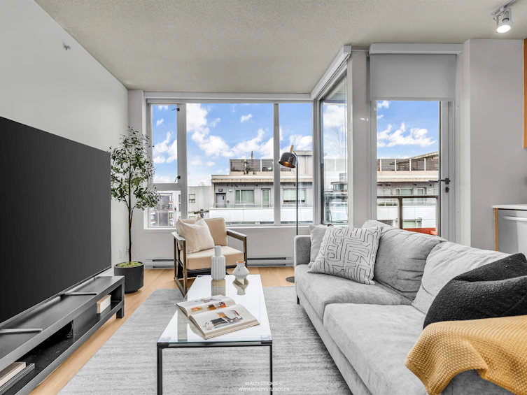 605-250 E 6th Avenue, Vancouver, BC, V5T 0B7 - 6