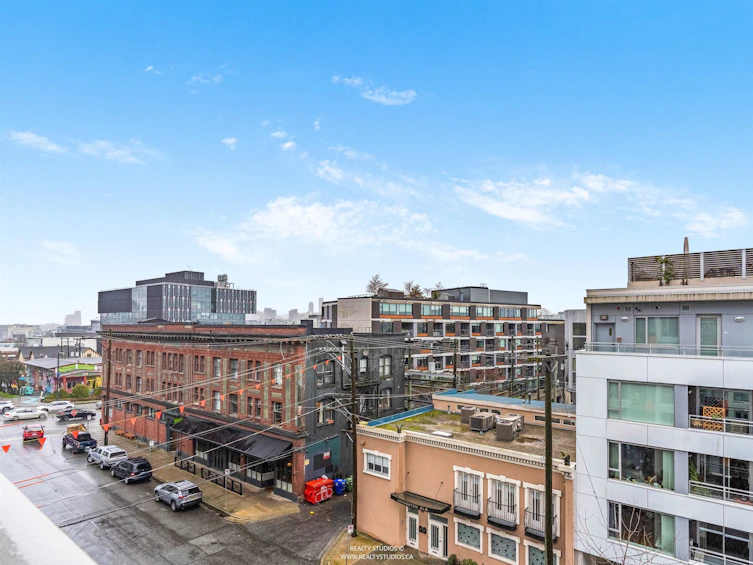 605-250 E 6th Avenue, Vancouver, BC, V5T 0B7 - 2