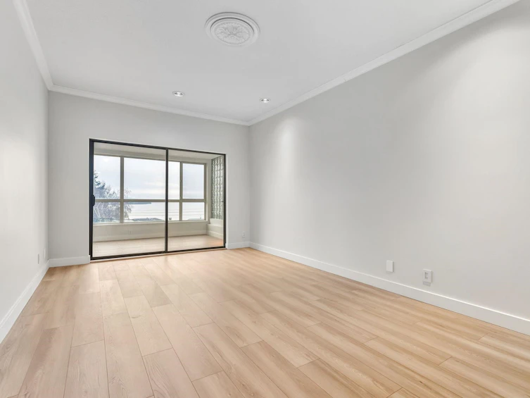 204-15176 Buena Vista Avenue, Surrey, BC, V4B 1Y3 - 18