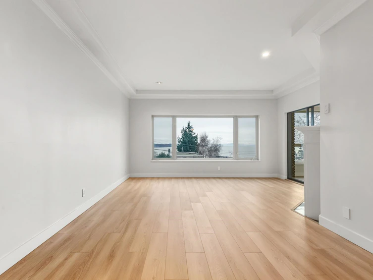 204-15176 Buena Vista Avenue, Surrey, BC, V4B 1Y3 - 6