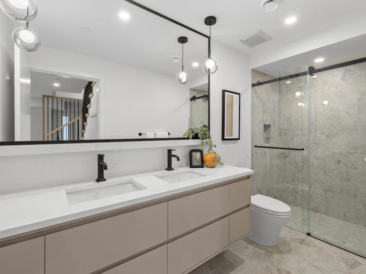 2436 W 49th Avenue, Vancouver, BC, V6M 2V3 - 17