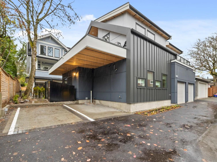 2430 W 49th Avenue, Vancouver, BC, V6M 2V3 - 35