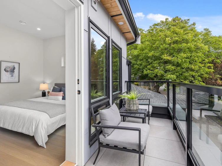 2430 W 49th Avenue, Vancouver, BC, V6M 2V3 - 23