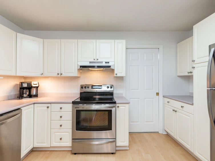 308-7171 121 Street, Surrey, BC, V3W 1G9 - 8