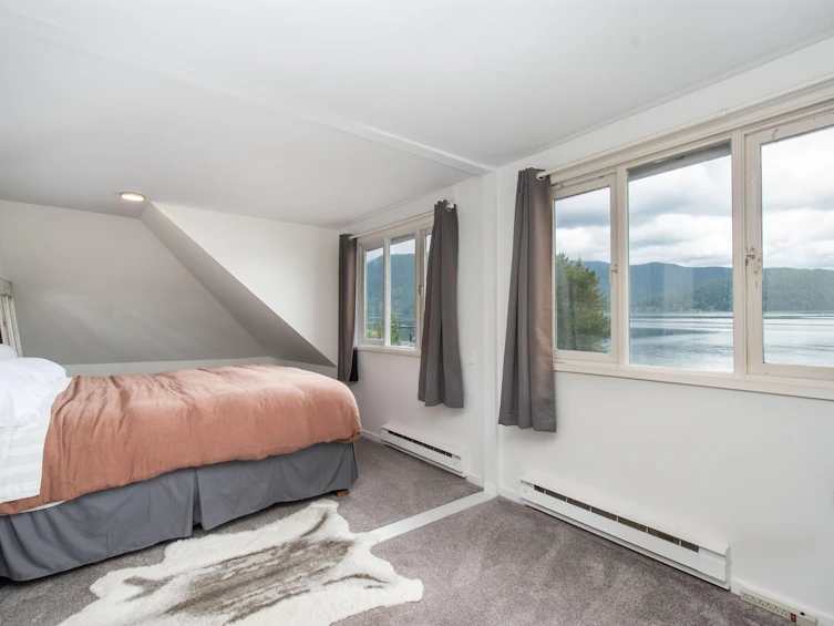 5293 Indian River Drive, North Vancouver, BC, V7G 2T6 - 19