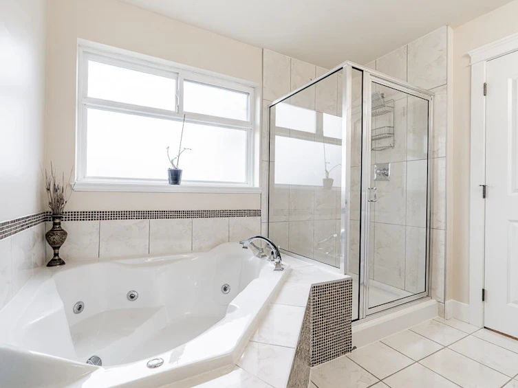 16768 57a Avenue, Surrey, BC, V3S 1H8 - 17