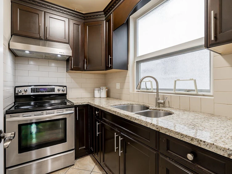 16768 57a Avenue, Surrey, BC, V3S 1H8 - 8