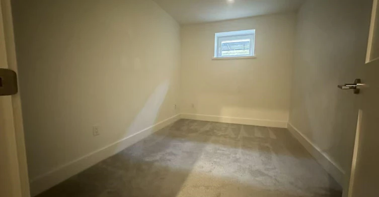 1525 King George Boulevard, Surrey, BC, V4A 9R3 - 5