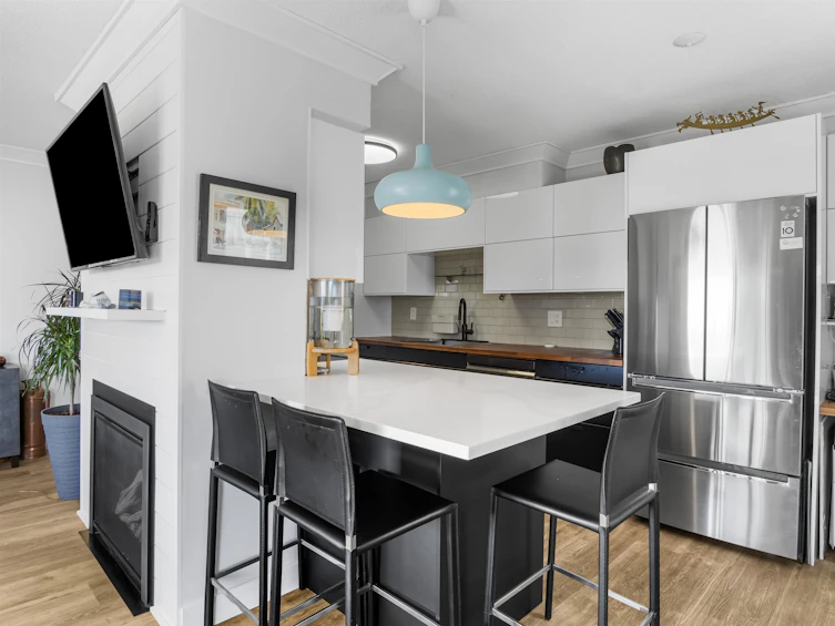 306-134 W 20th Street, North Vancouver, BC, V7M 1Y4 - 9