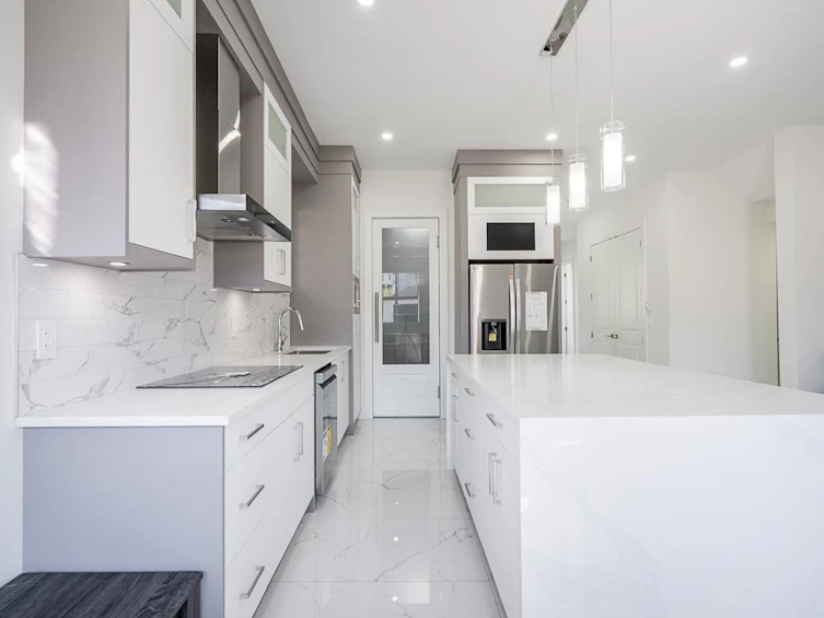 6261 148 Street, Surrey, BC, V3S 3T1 - 3