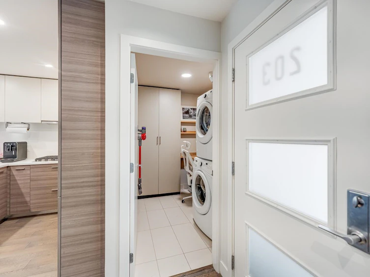203-3456 Commercial Street, Vancouver, BC, V5N 4E9 - 17