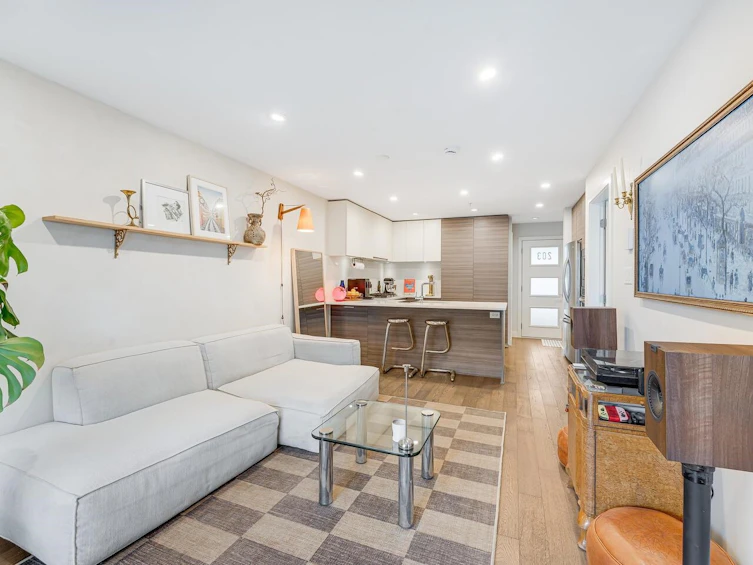 203-3456 Commercial Street, Vancouver, BC, V5N 4E9 - 7