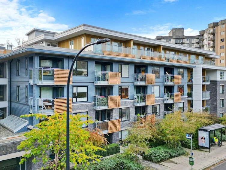 304-221 E 3rd Street, North Vancouver, BC, V7L 1C5 - 2