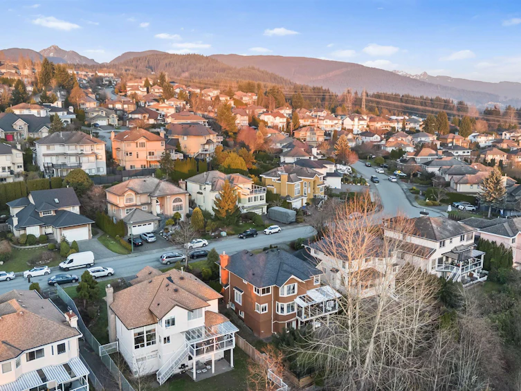 2622 Sandstone Crescent, Coquitlam, BC, V3E 2T8 - 33