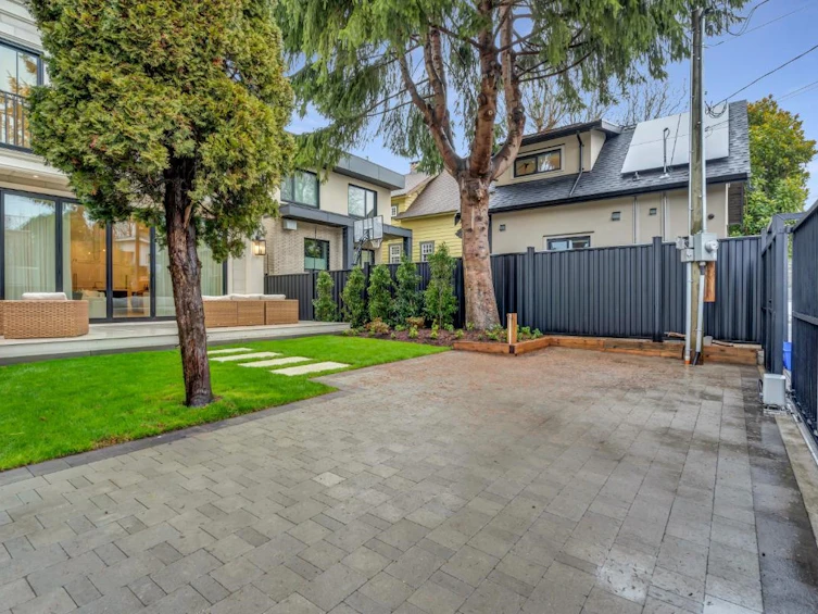 4454 W 4th Avenue, Vancouver, BC, V6R 1R1 - 8