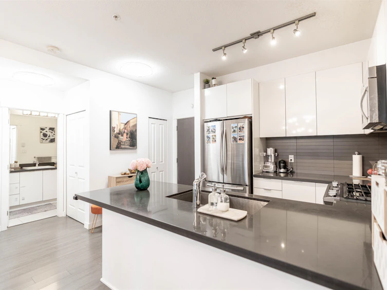 110-15168 33 Avenue, Surrey, BC, V3Z 0N7 - 9