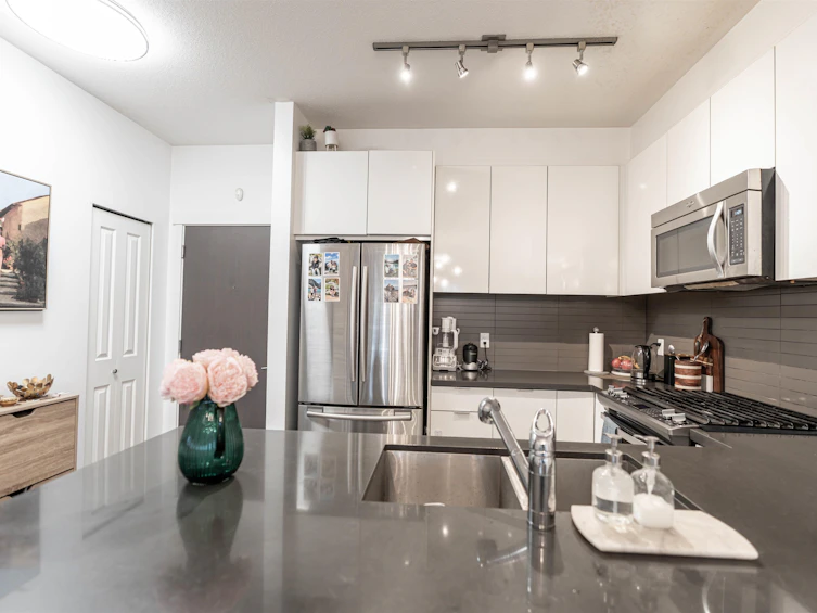 110-15168 33 Avenue, Surrey, BC, V3Z 0N7 - 8
