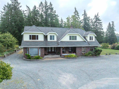 2572 204 Street - 5
