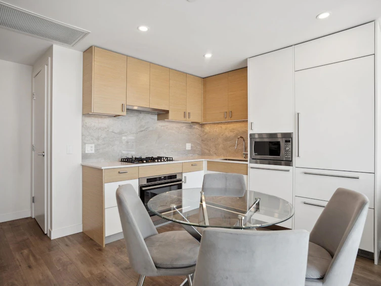1503-200 Klahanie Court, West Vancouver, BC, V7P 0E4 - 5