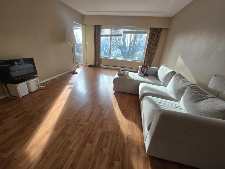 123 E 64th Avenue, Vancouver, BC, V5X 2M3 - 5