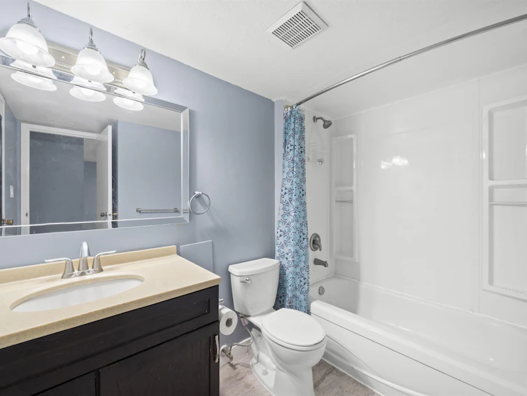 110-15238 100 Avenue, Surrey, BC, V3R 7T9 - 16