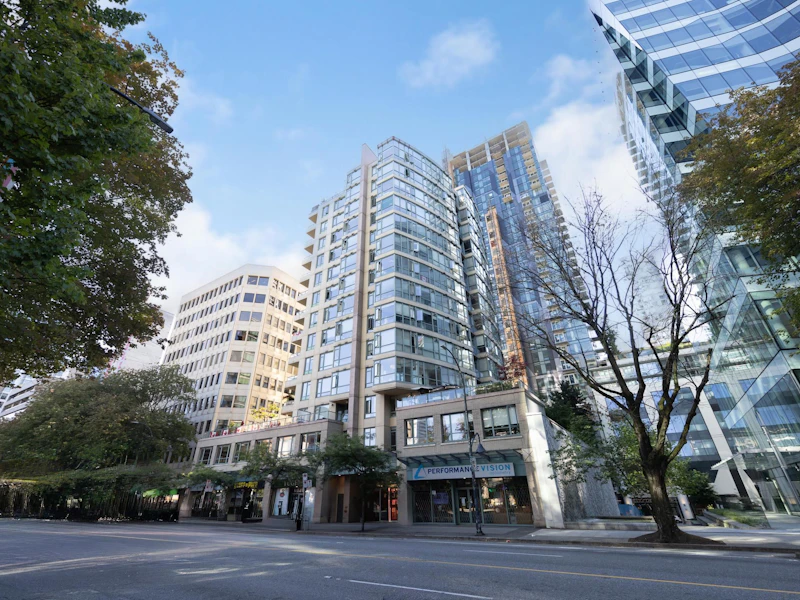 404 - 1238 Burrard Street, Vancouver BC V6Z 3E1