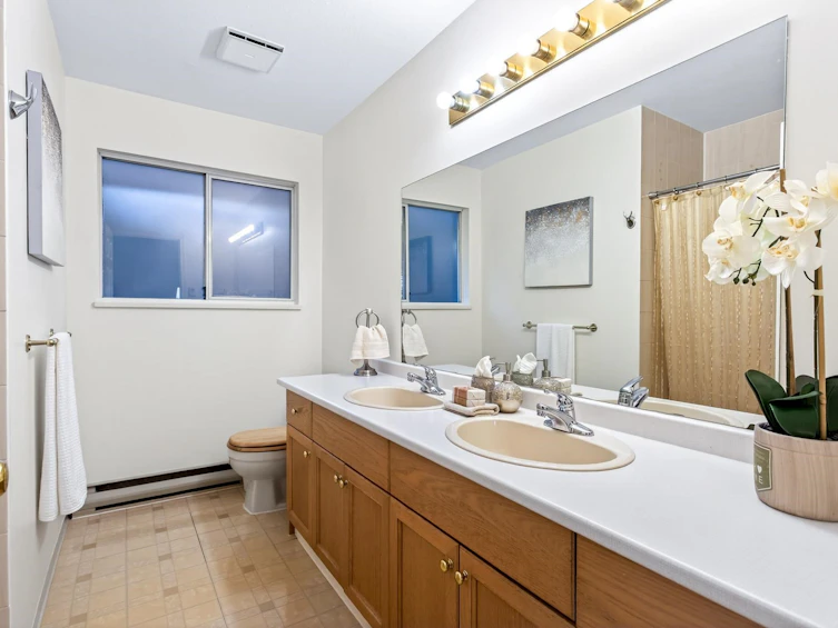 1365 Honeysuckle Lane, Coquitlam, BC, V3E 2P1 - 28