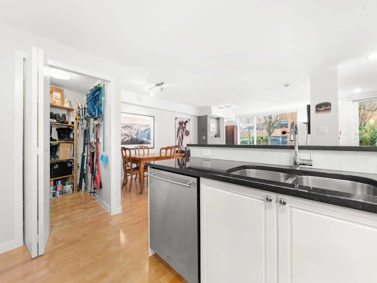 1878 York Avenue, Vancouver, BC, V6J 5A7 - 11