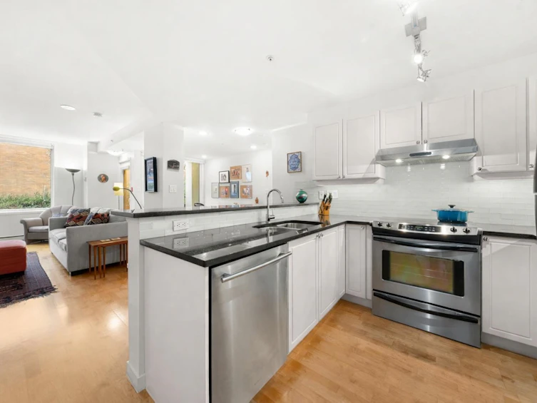 1878 York Avenue, Vancouver, BC, V6J 5A7 - 8